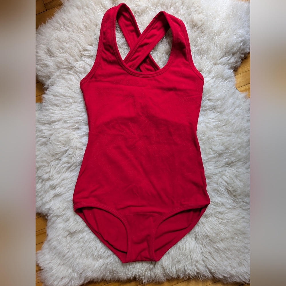 ARQ Cleo Leo in Cherry, S